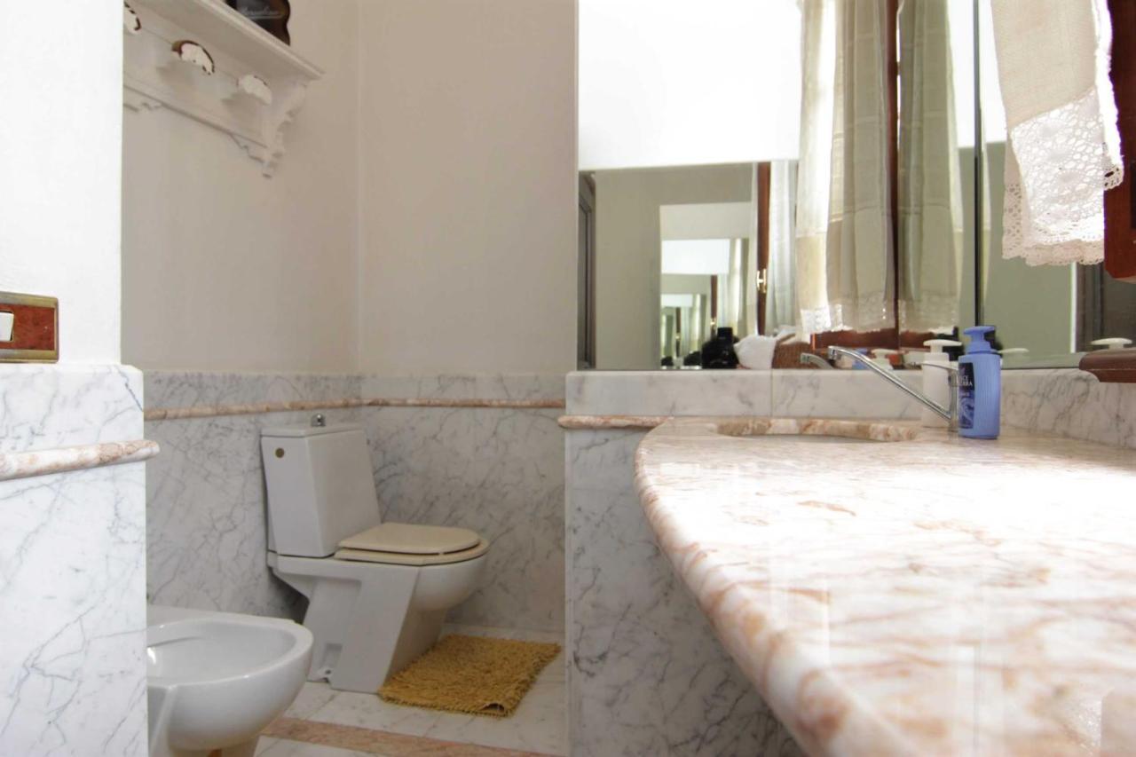 L'Arrocco Bed And Breakfast Marina Di Carrara Eksteriør billede