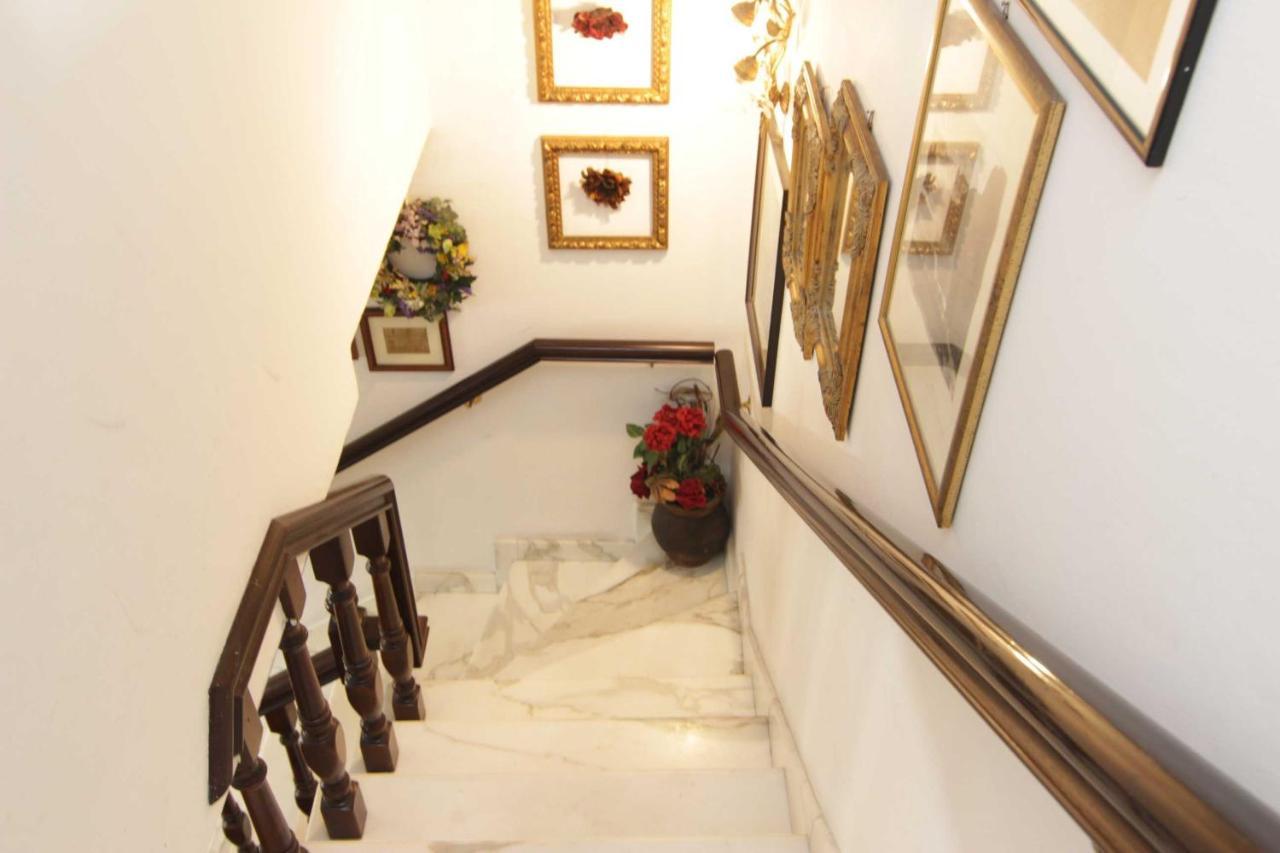 L'Arrocco Bed And Breakfast Marina Di Carrara Eksteriør billede